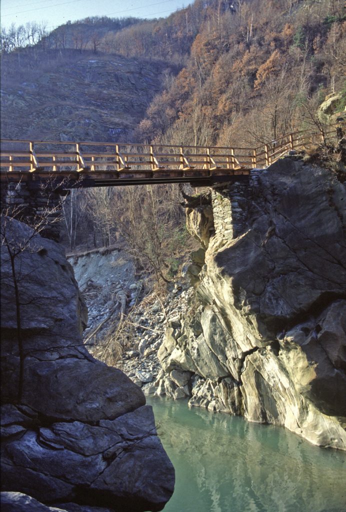 12. Ponte delle Capre